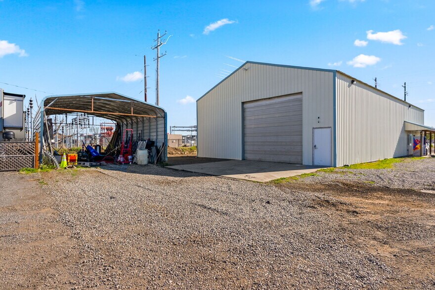 11445 N Reed Rd, Hayden, ID à vendre - Photo du bâtiment - Image 3 de 50