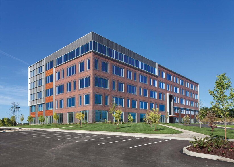 2400 Ansys Dr, Canonsburg, PA à louer - Photo du bâtiment - Image 2 de 18