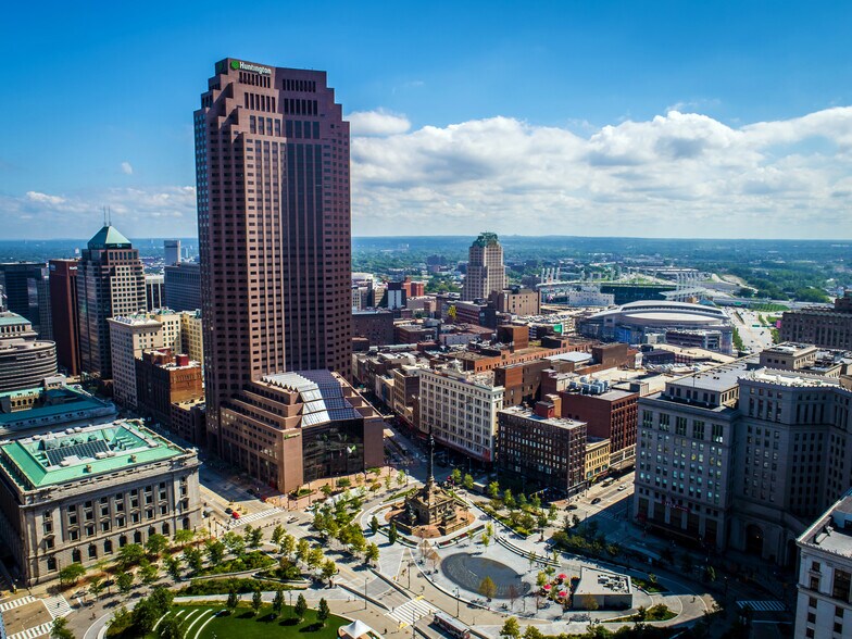 200 Public Sq, Cleveland, OH à louer - Photo du bâtiment - Image 1 de 11