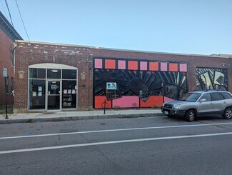 Plus de détails pour 540 Deering Ave, Portland, ME - Commerce de détail à louer