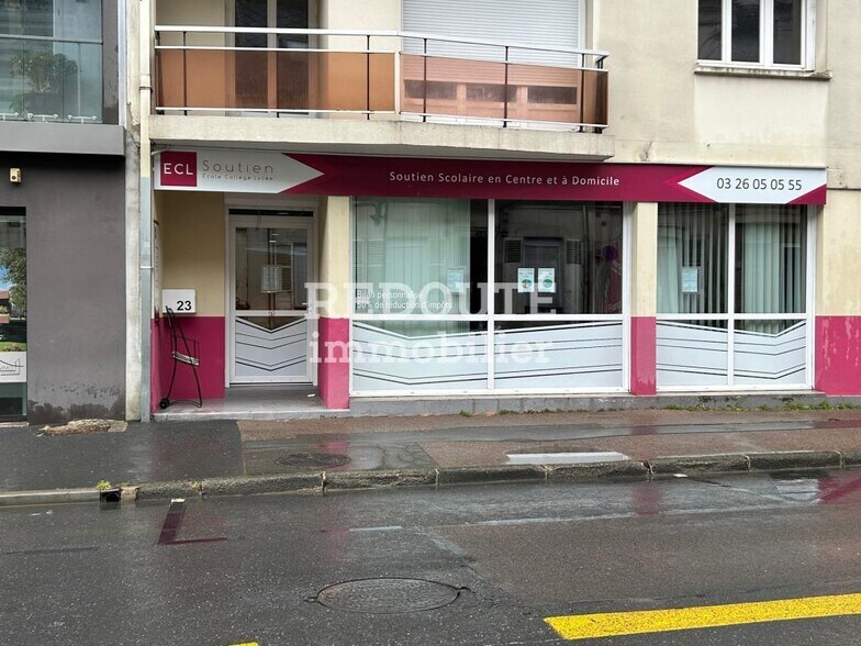 Retail in Reims for lease - Building Photo - Image 1 of 6