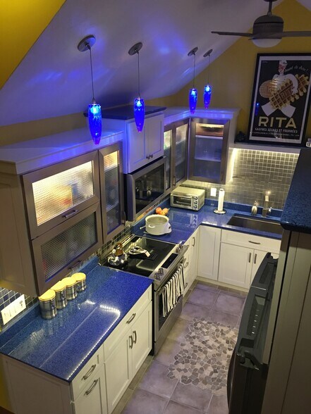 145 Main St, Buzzards Bay, MA à vendre - Photo du bâtiment - Image 2 de 15