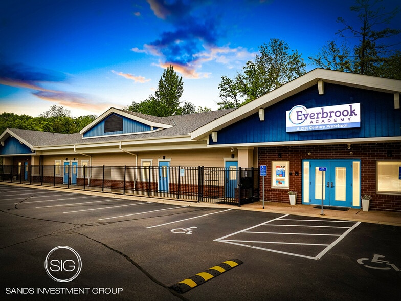 14730 Excelsior Blvd, Minnetonka, MN for sale - Building Photo - Image 1 of 5