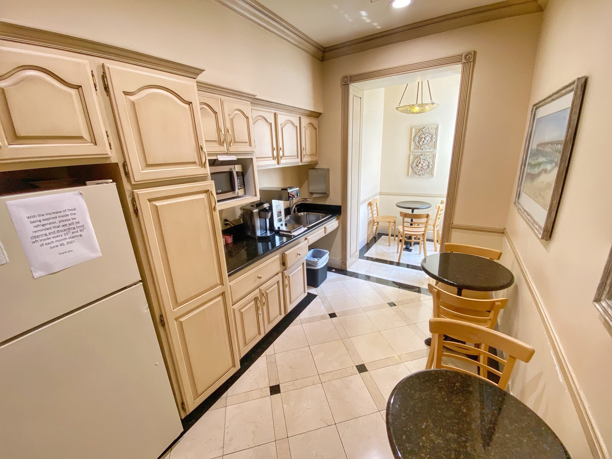 100 N Brand Blvd, Glendale, CA à louer Autre- Image 1 de 4