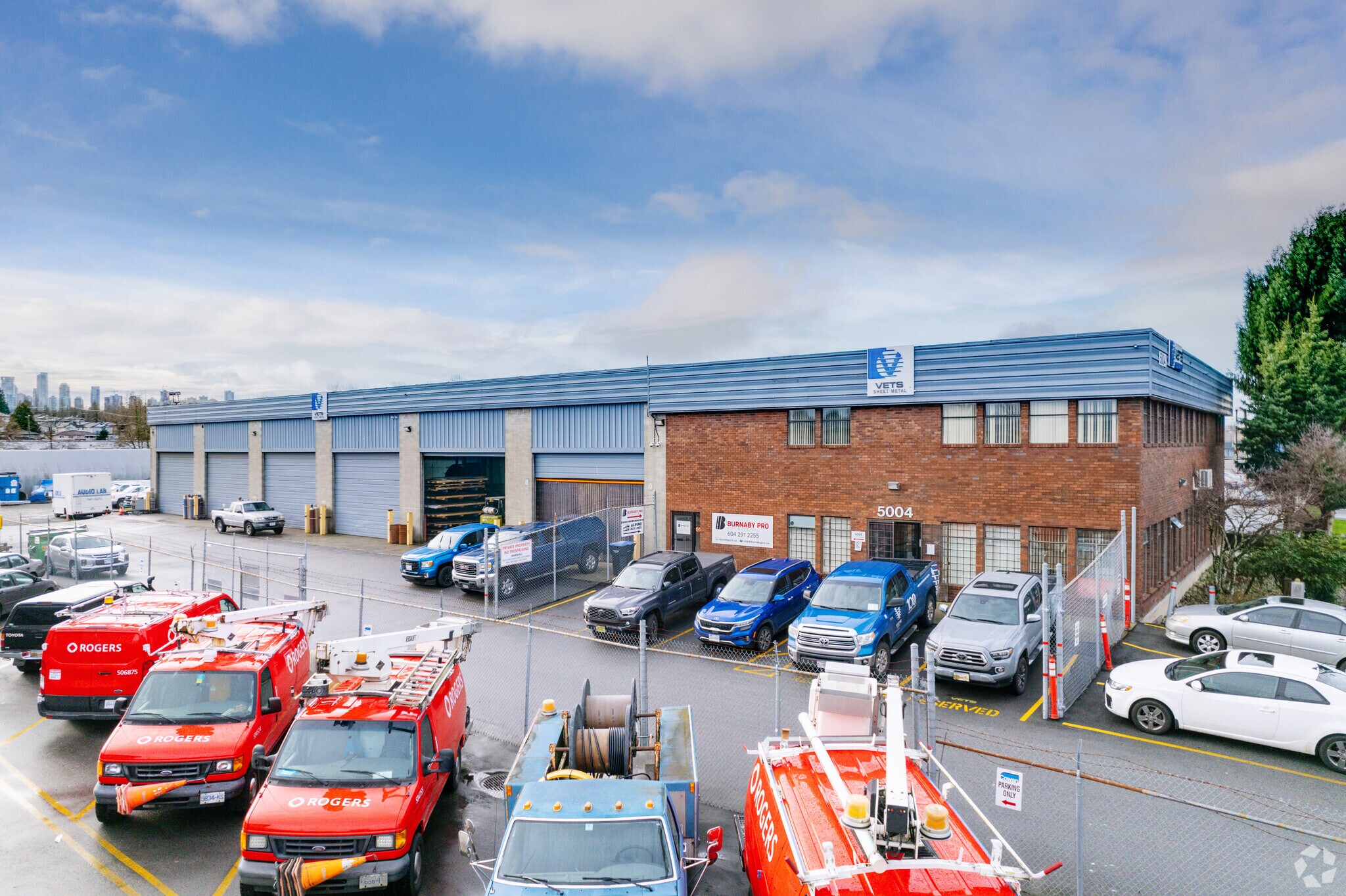 5004 Still Creek Ave, Burnaby, BC à vendre Photo principale- Image 1 de 1