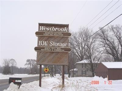 2722 Pipestone Rd, Benton Harbor, MI for lease Primary Photo- Image 1 of 2