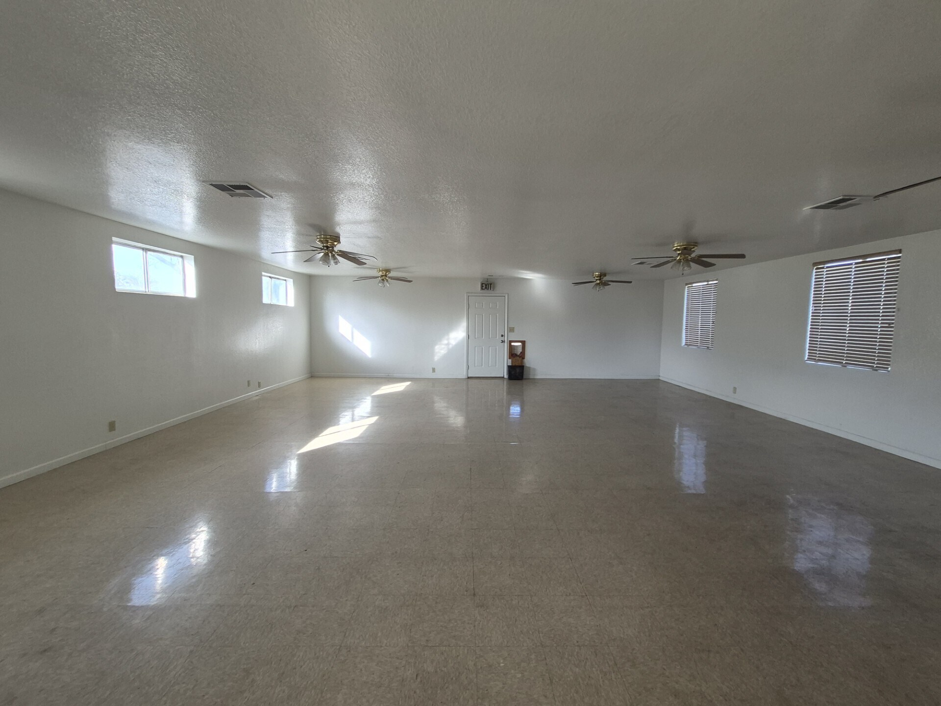 604 W 8th St, Merced, CA à vendre Photo intérieure- Image 1 de 1