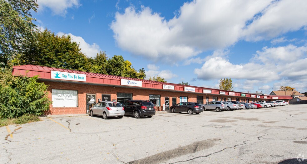 129-131 E Main St, Webster, MA à louer - Photo principale - Image 3 de 7