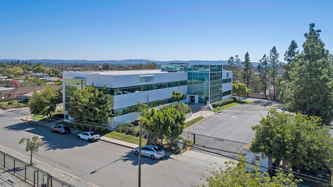 More details for 1151 W 5th St, Azusa, CA - Office for Sale