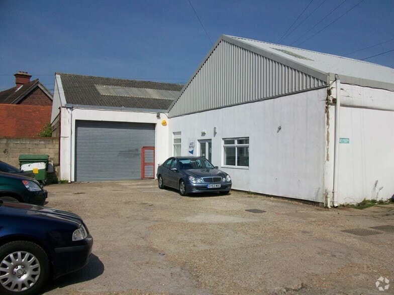 30-32 Teville Rd, Worthing for lease - Building Photo - Image 2 of 3
