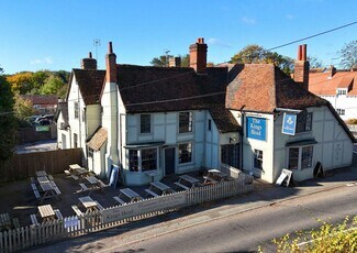 Plus de détails pour The Street, Gosfield - Commerce de détail à vendre