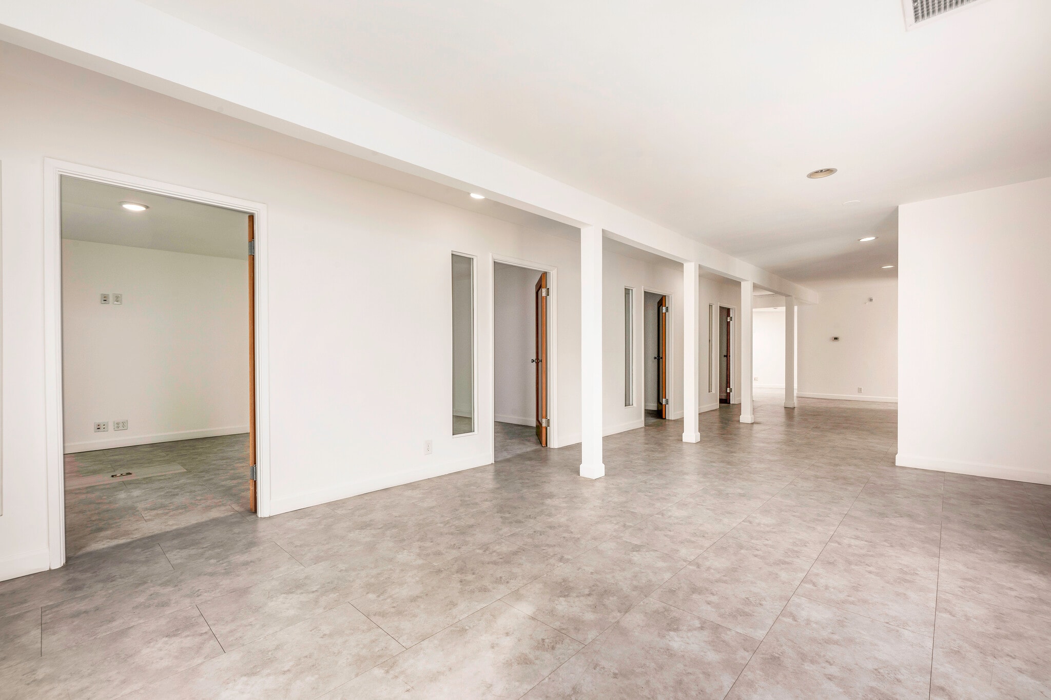 2842-2912 Colorado Ave, Santa Monica, CA for lease Interior Photo- Image 1 of 20