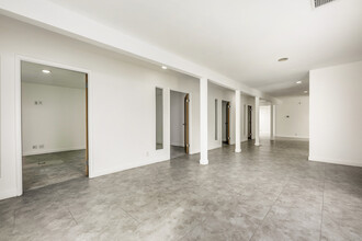 2842-2912 Colorado Ave, Santa Monica, CA for lease Interior Photo- Image 2 of 6