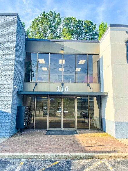 119 SW Maynard Rd, Cary, NC for sale - Building Photo - Image 2 of 8