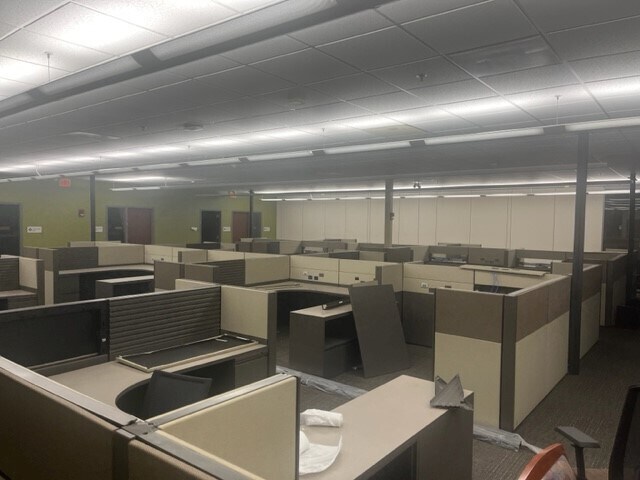 1451 Thomas Langston Rd, Winterville, NC à louer - Photo intérieure - Image 2 de 9