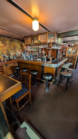 2794 S Coast Hwy, Laguna Beach, CA à louer - Photo du bâtiment - Image 3 de 8