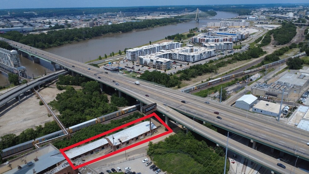 500 E 1st St, Kansas City, MO à vendre - Photo du bâtiment - Image 2 de 7