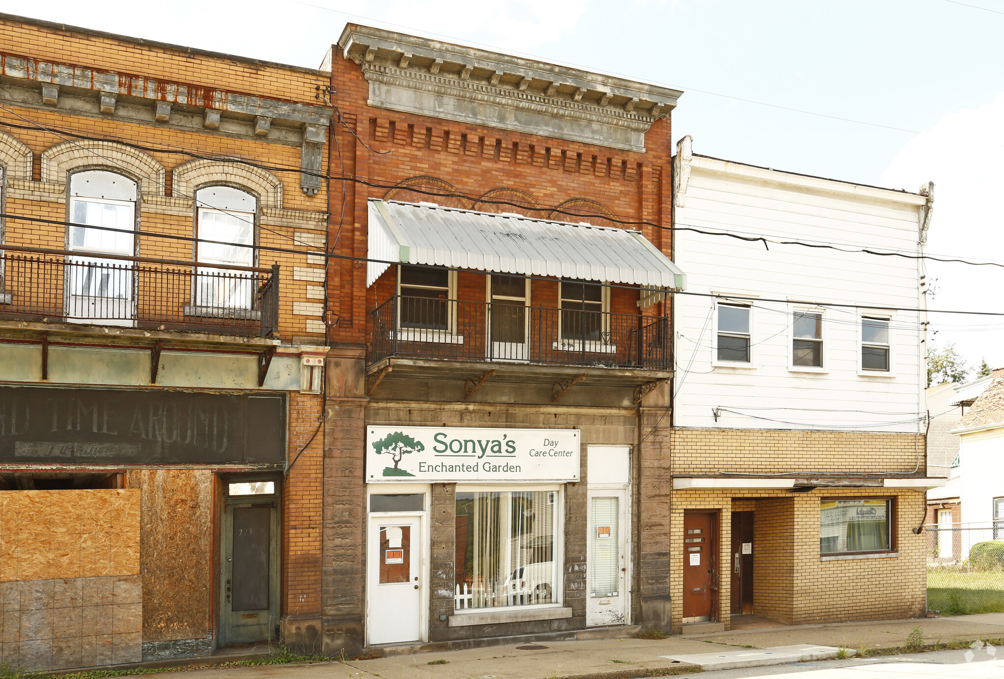 725 Mckean Ave, Donora, PA for sale Primary Photo- Image 1 of 1