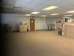 6363 York Rd, Parma Heights, OH for lease Interior Photo- Image 1 of 17