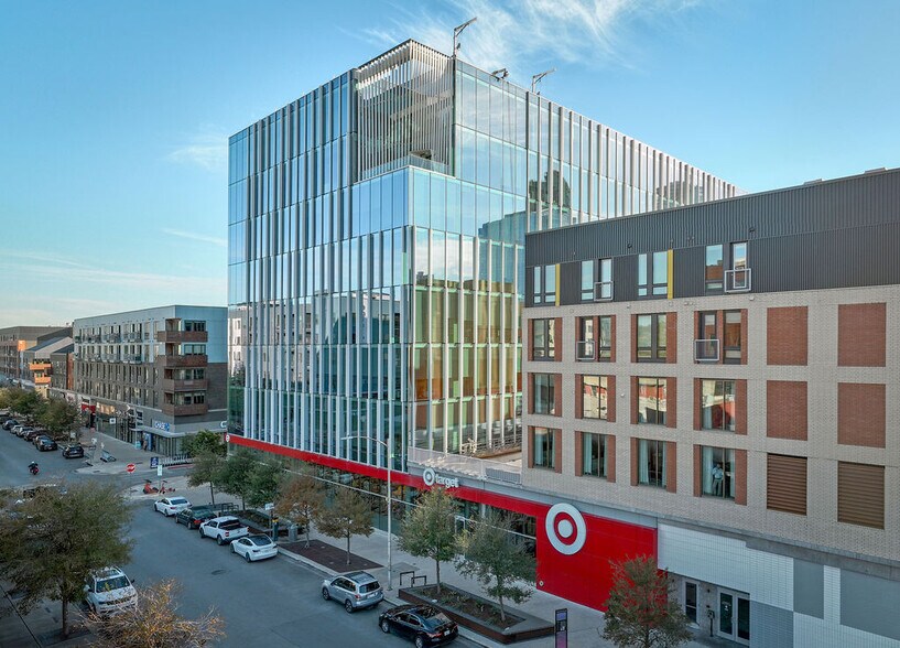 901 E 5th St, Austin, TX à louer - Photo du bâtiment - Image 2 de 11