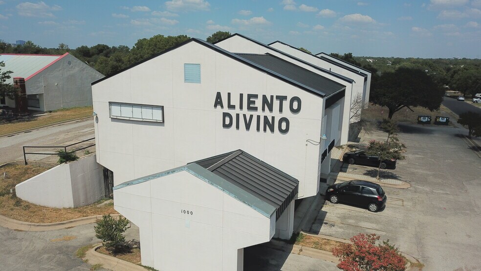 1000 Payton Gin Rd, Austin, TX à vendre - Photo du bâtiment - Image 2 de 12