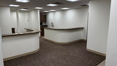 2450 W Executive Pkwy, Lehi, UT for lease Interior Photo- Image 1 of 5