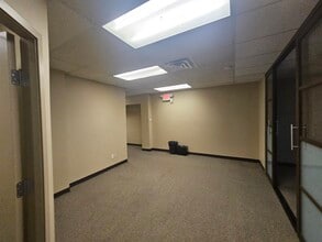 3920 Norland Ave, Burnaby, BC for lease Building Photo- Image 2 of 5