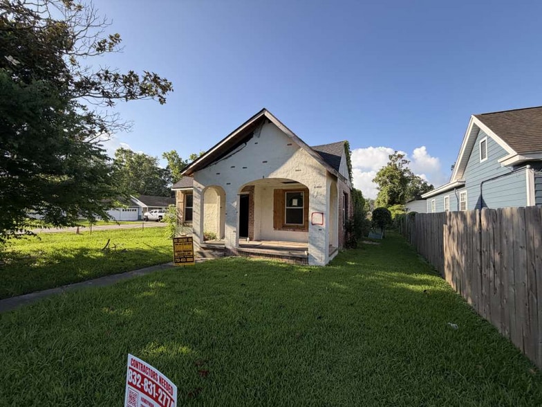 603 Highland Dr, Beaumont, TX for sale - Primary Photo - Image 1 of 2