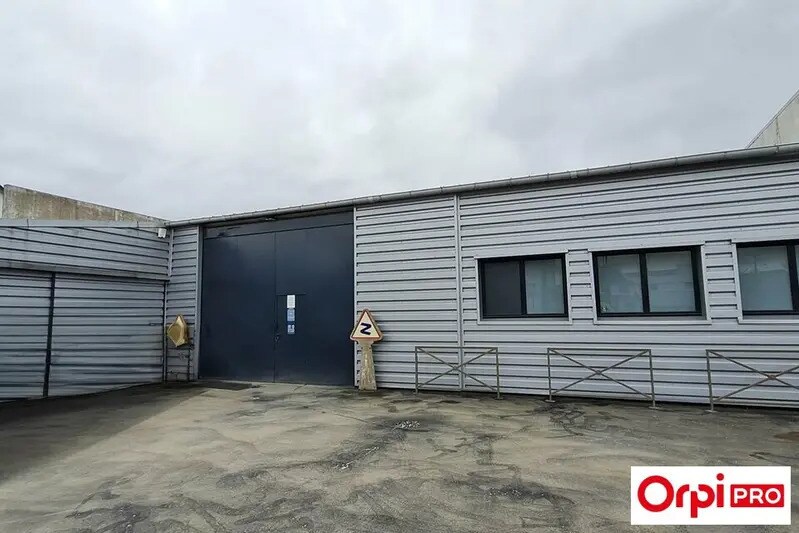 Flex in Saint-Brieuc for lease Building Photo- Image 1 of 8