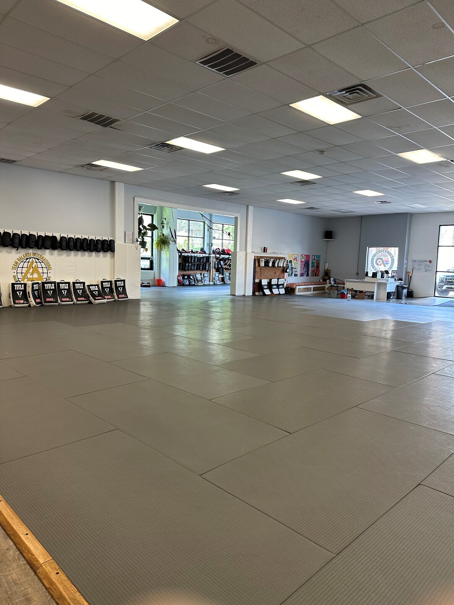 5900-5904 Greene St, Philadelphia, PA à vendre Photo intérieure- Image 1 de 1