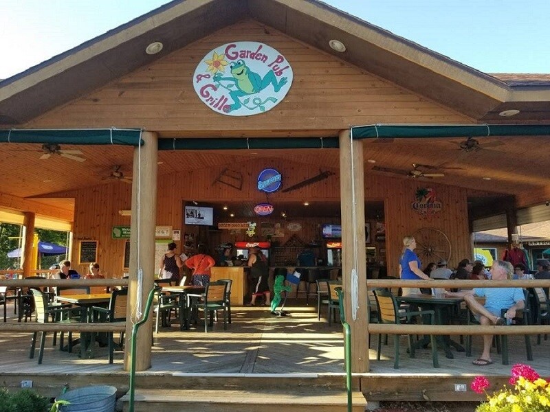 210 3rd St, Pepin, WI à vendre Photo principale- Image 1 de 10