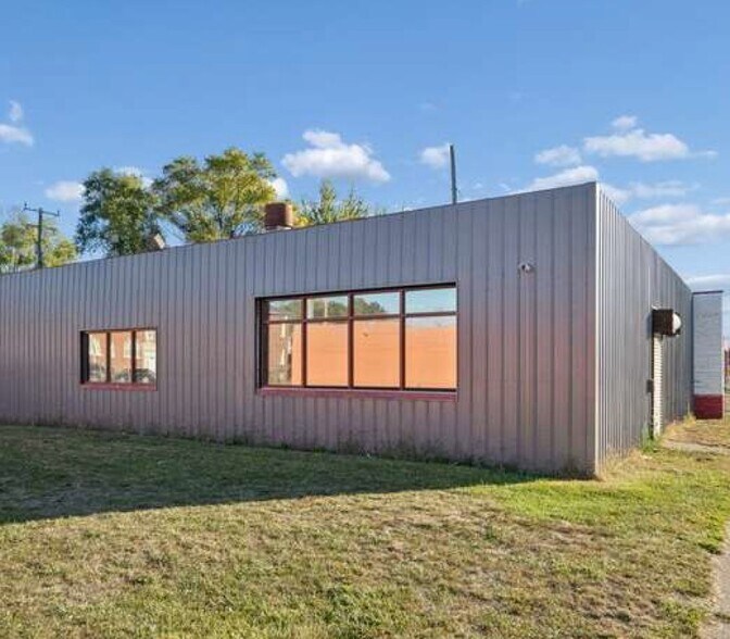 8140 Fenkell Ave, Detroit, MI à vendre - Photo du bâtiment - Image 3 de 6