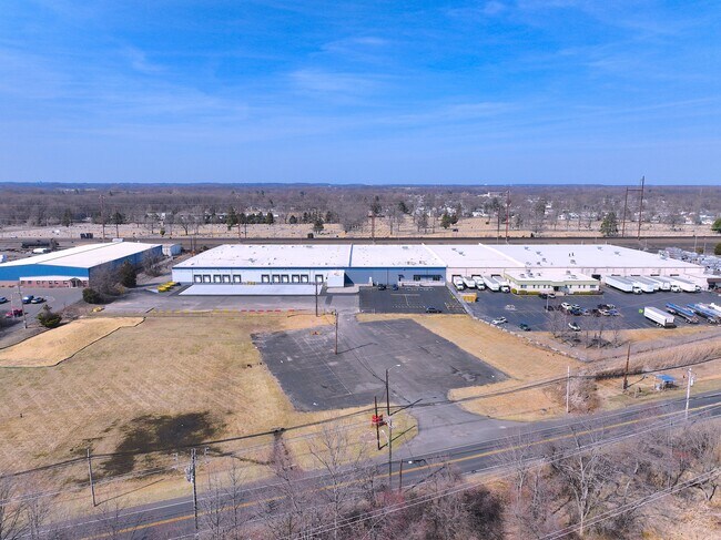 Plus de détails pour 3001 State Rd, Croydon, PA - Industriel à louer
