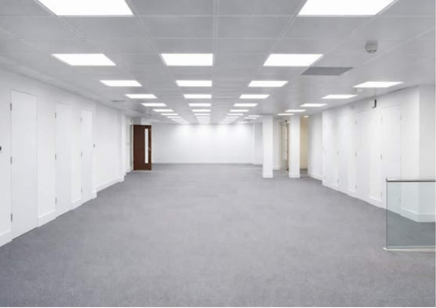 15-17 Grosvenor Gdns, Londres à louer Photo intérieure- Image 1 de 4