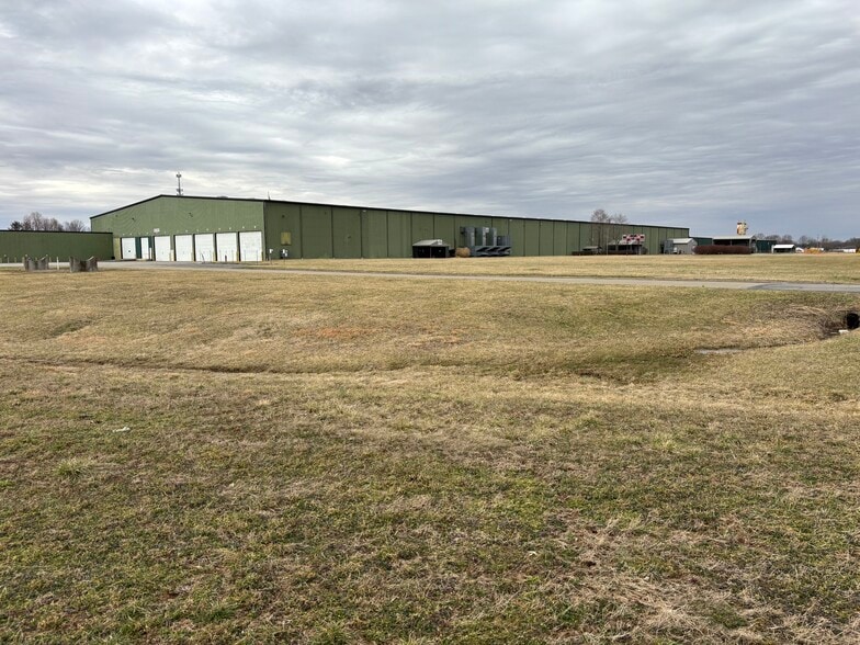 4414 Bud Prather Road rd, Sellersburg, IN for sale - Building Photo - Image 1 of 1