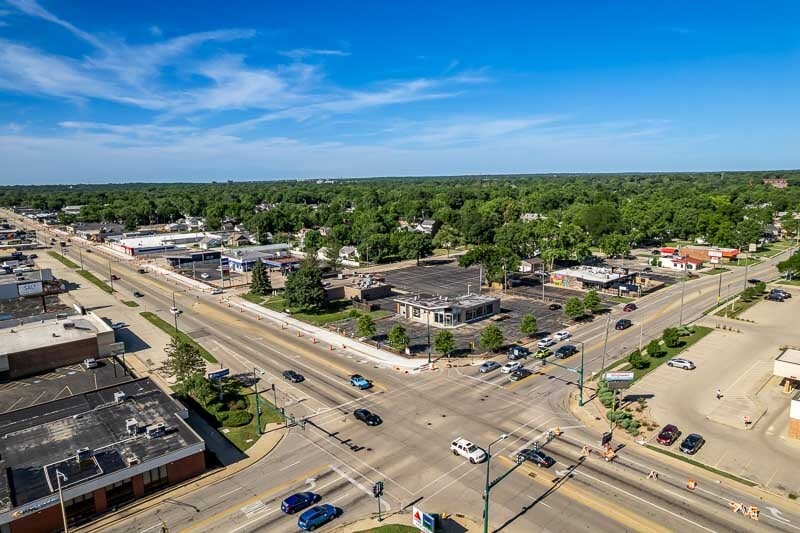 5818 N 2nd St, Loves Park, IL for sale - Building Photo - Image 2 of 3