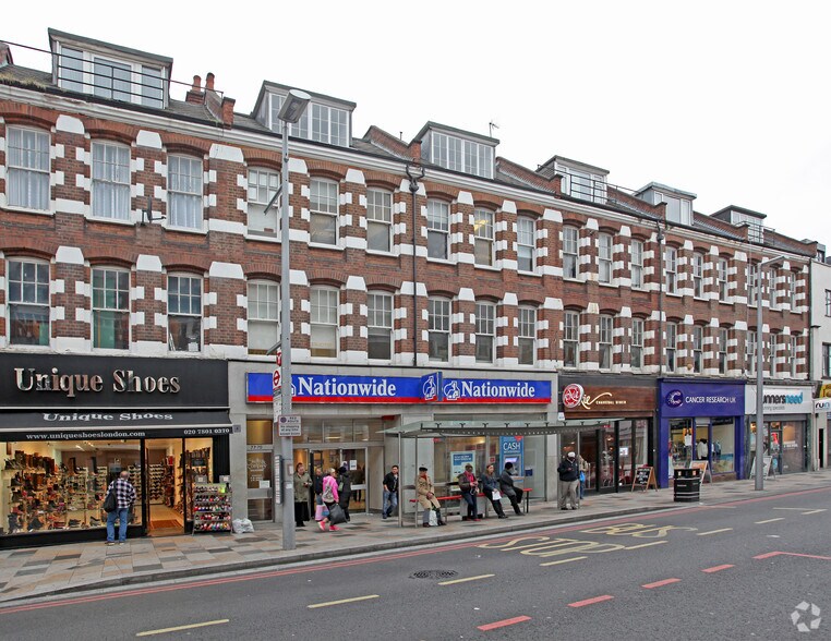 77-79 St Johns Rd, Londres à louer - Photo du bâtiment - Image 2 de 2