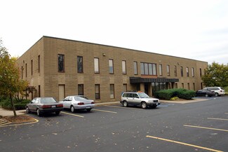 Plus de détails pour 632 Plank Rd, Clifton Park, NY - Bureau, Bureau/Commerce de détail à louer