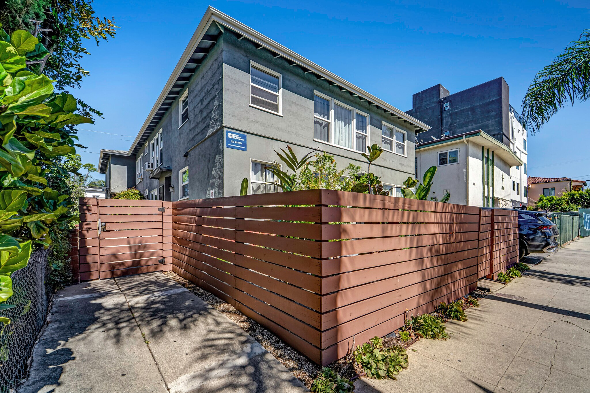 6127 Romaine St, Los Angeles, CA for sale Primary Photo- Image 1 of 67