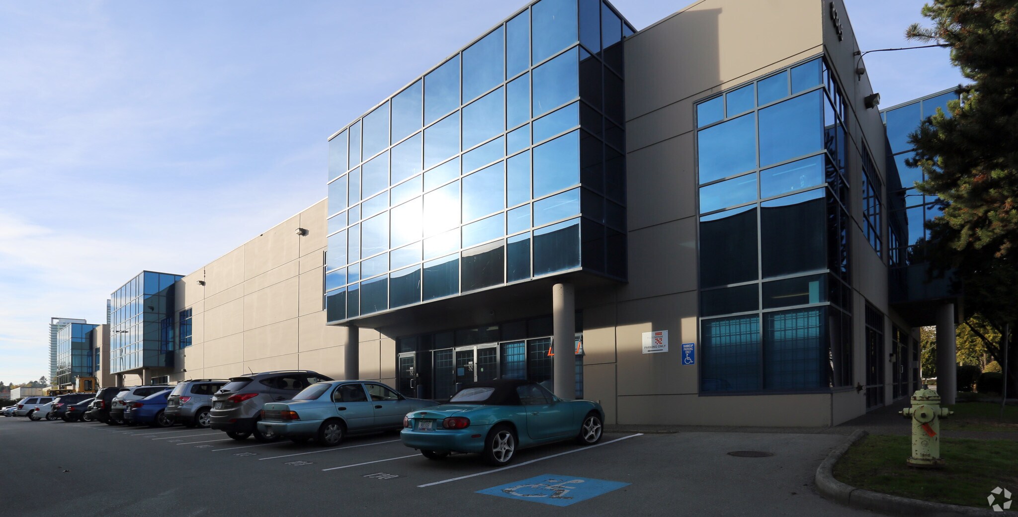 8351 Ontario St, Vancouver, BC for sale Primary Photo- Image 1 of 1