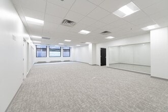 223 W Jackson Blvd, Chicago, IL for lease Interior Photo- Image 2 of 6