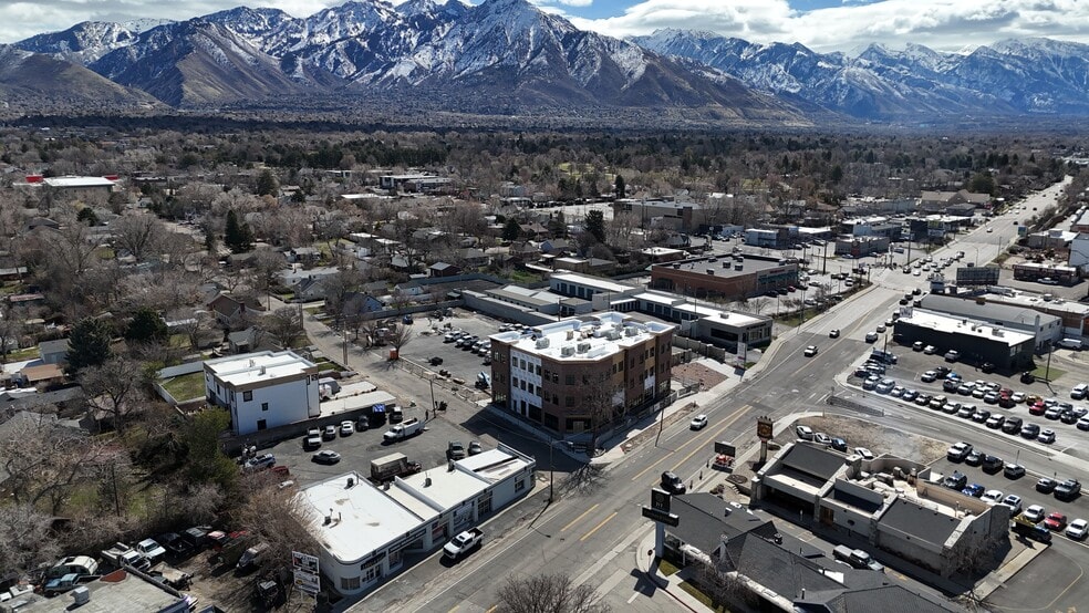 3179 S Highland Dr, Millcreek, UT à louer - Photo du bâtiment - Image 2 de 8