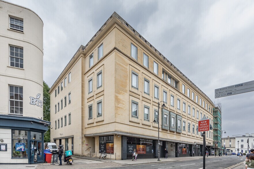 Clarence St, Cheltenham for lease - Primary Photo - Image 1 of 3