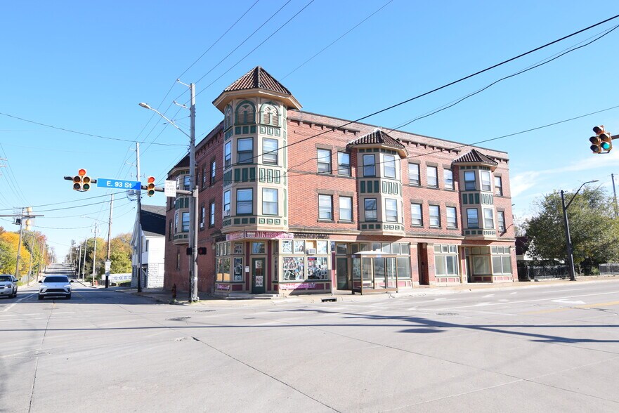 3501 E 93rd St, Cleveland, OH à vendre - Photo du bâtiment - Image 3 de 17