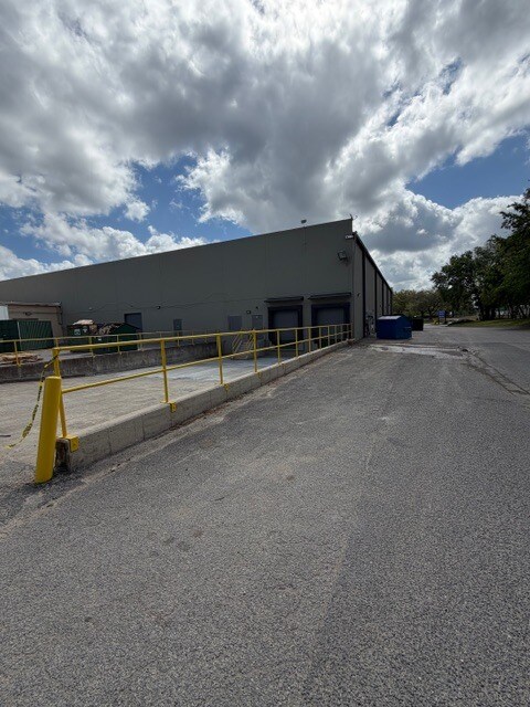 More details for 8102 Blanding Blvd, Jacksonville, FL - Industrial for Lease