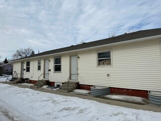 Plus de détails pour 313 Sheridan St, Plentywood, MT - Multi-résidentiel à vendre