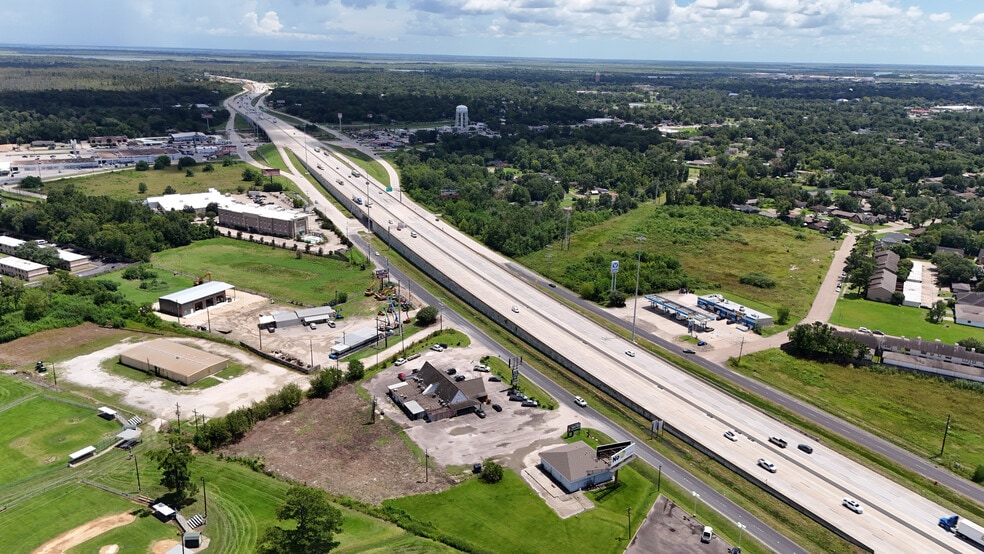 2 Building Lot | 2.4 Acres portfolio of 2 properties for sale on LoopNet.ca - Building Photo - Image 3 of 5