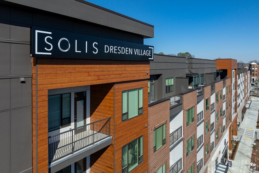 1350 Dresden Dr, Brookhaven, GA à louer - Photo du bâtiment - Image 2 de 53
