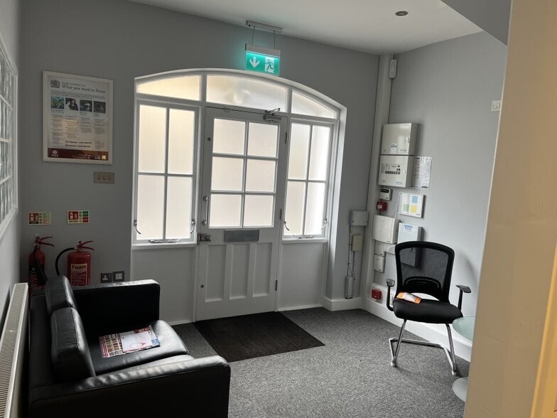 Upper Bristol Rd, Bath for lease - Building Photo - Image 3 of 8