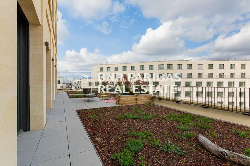 Bureau dans Paris à louer - Photo du bâtiment - Image 2 de 12